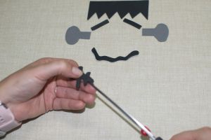 Recorte Zombie con Palitos de madera DIY (1)